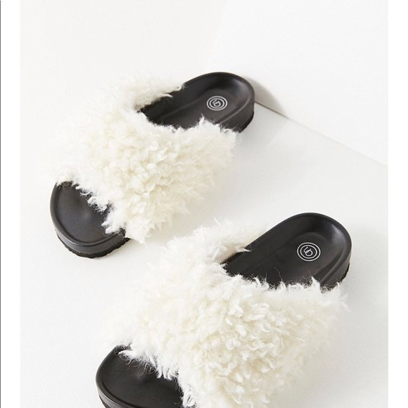 mk logo faux shearling slide